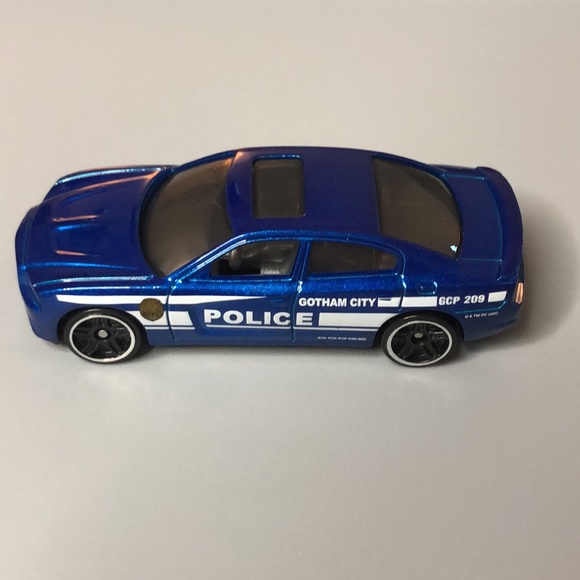 Dodge Charger R/T Gotham PD - Picture 3 of 9